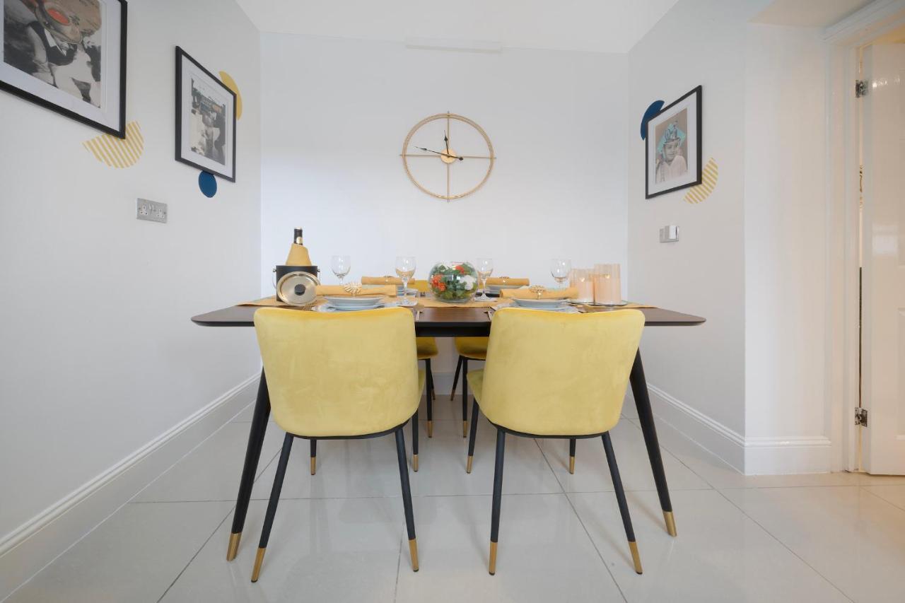 1 Bed House, Free Parking, 15 Minutes From Cheltenham Races Gloucester Ngoại thất bức ảnh
